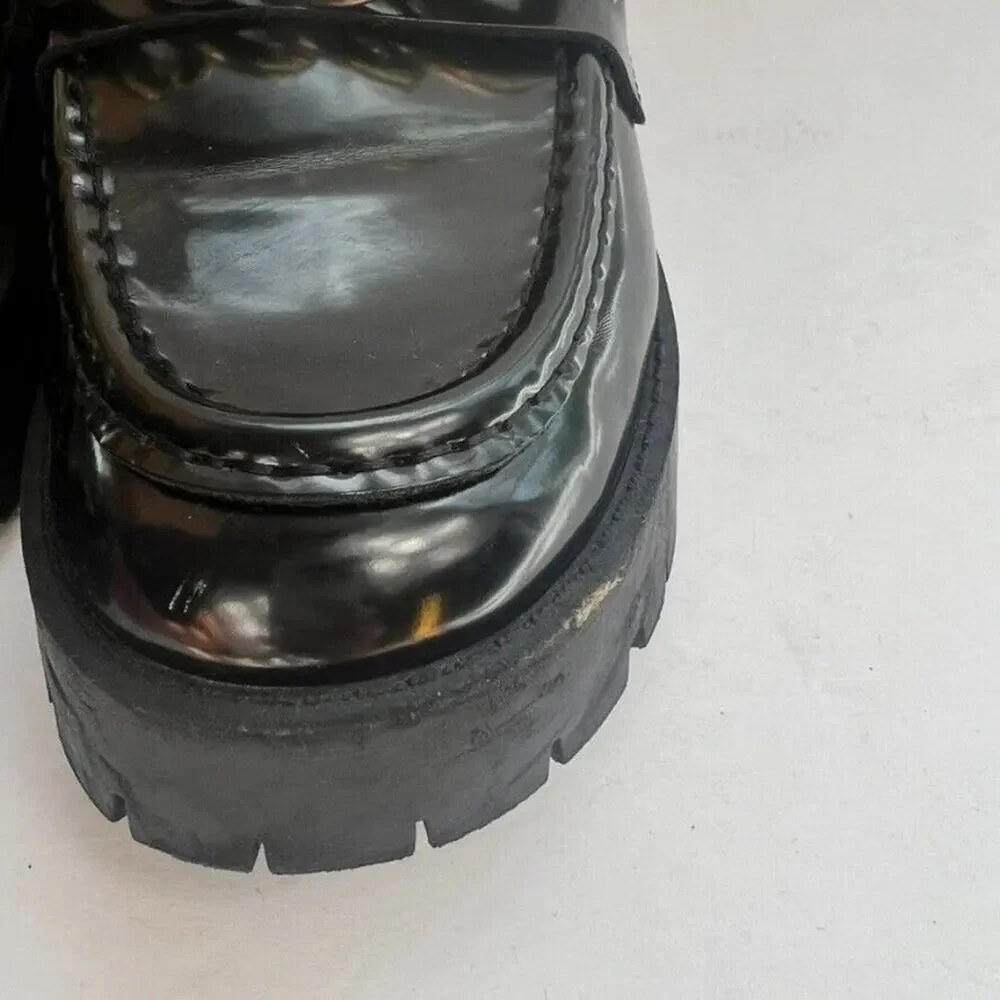 Guess Shoes Loafers Womens 8M Black Gold Tone Chain Lug Sole Chunky Platform